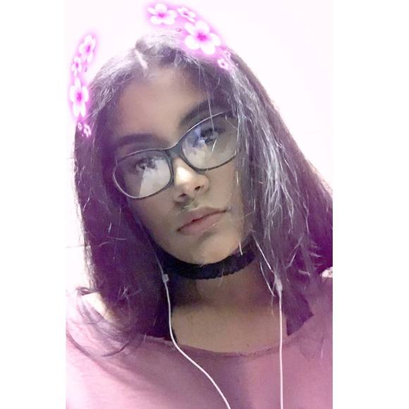 nayelie__